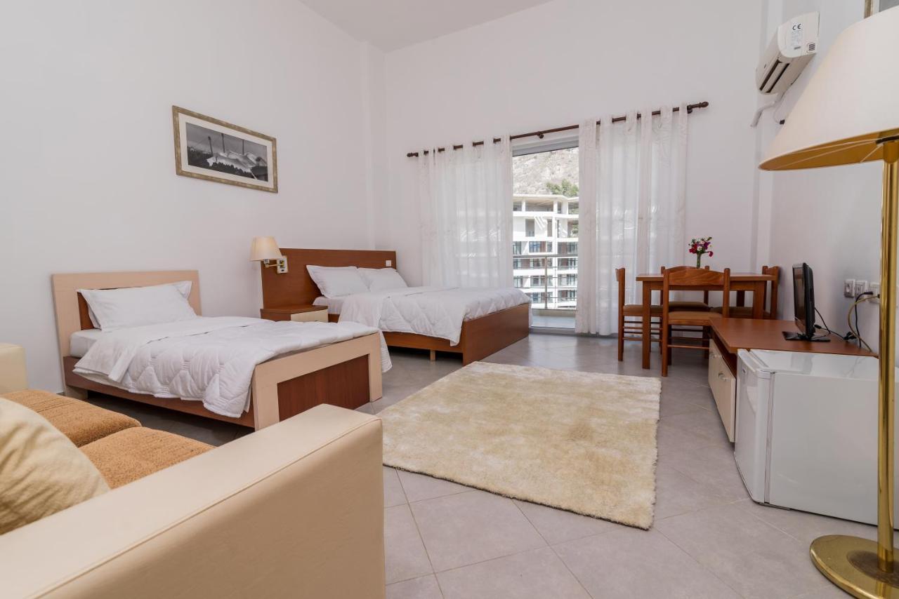 Rafaelo Resort Shëngjin 外观 照片
